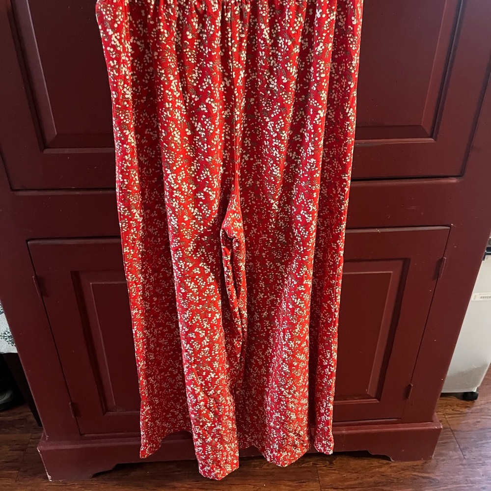 SHEIN Red Floral Patterned Pants